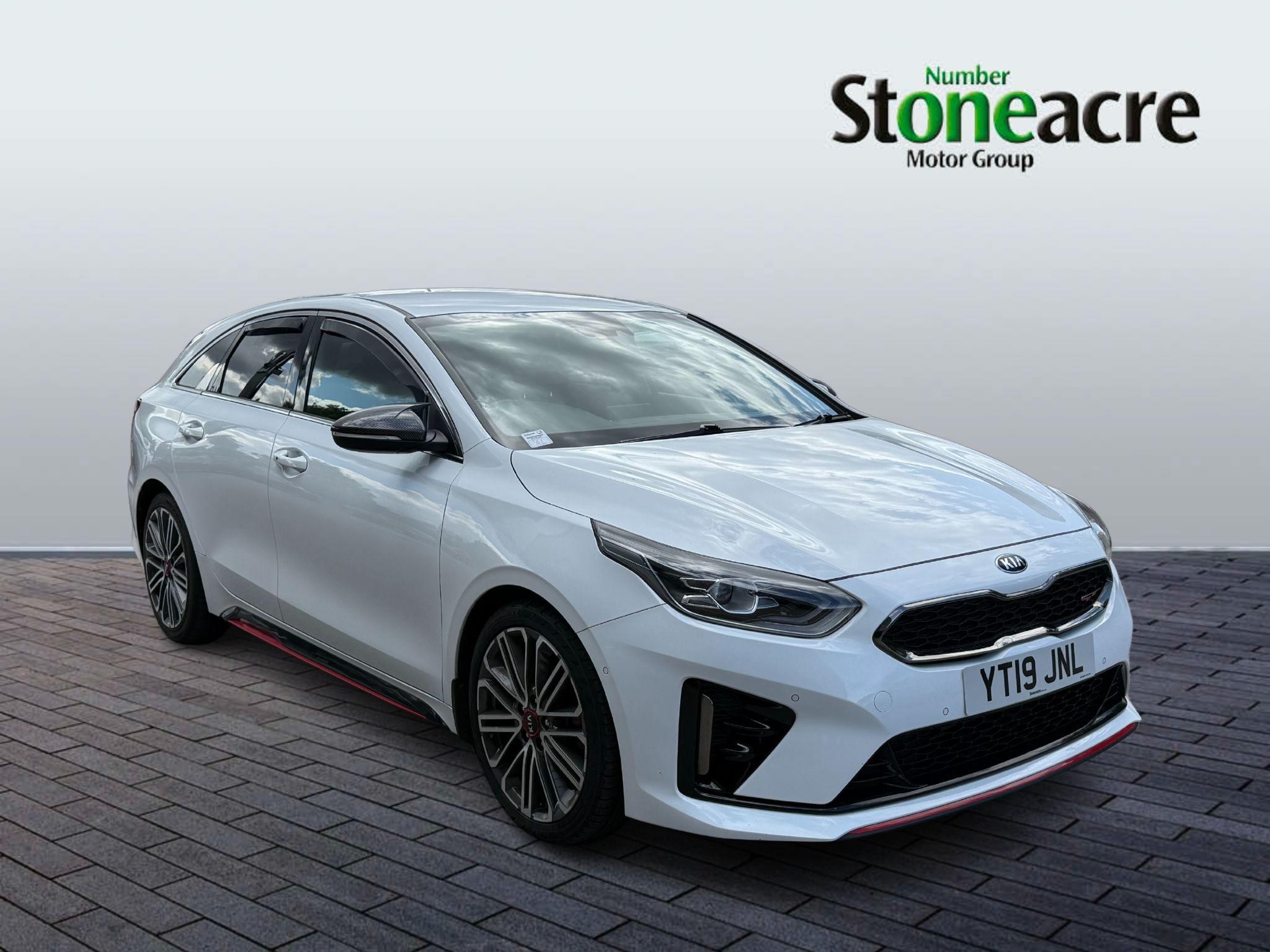 Main listing image - Kia ProCeed