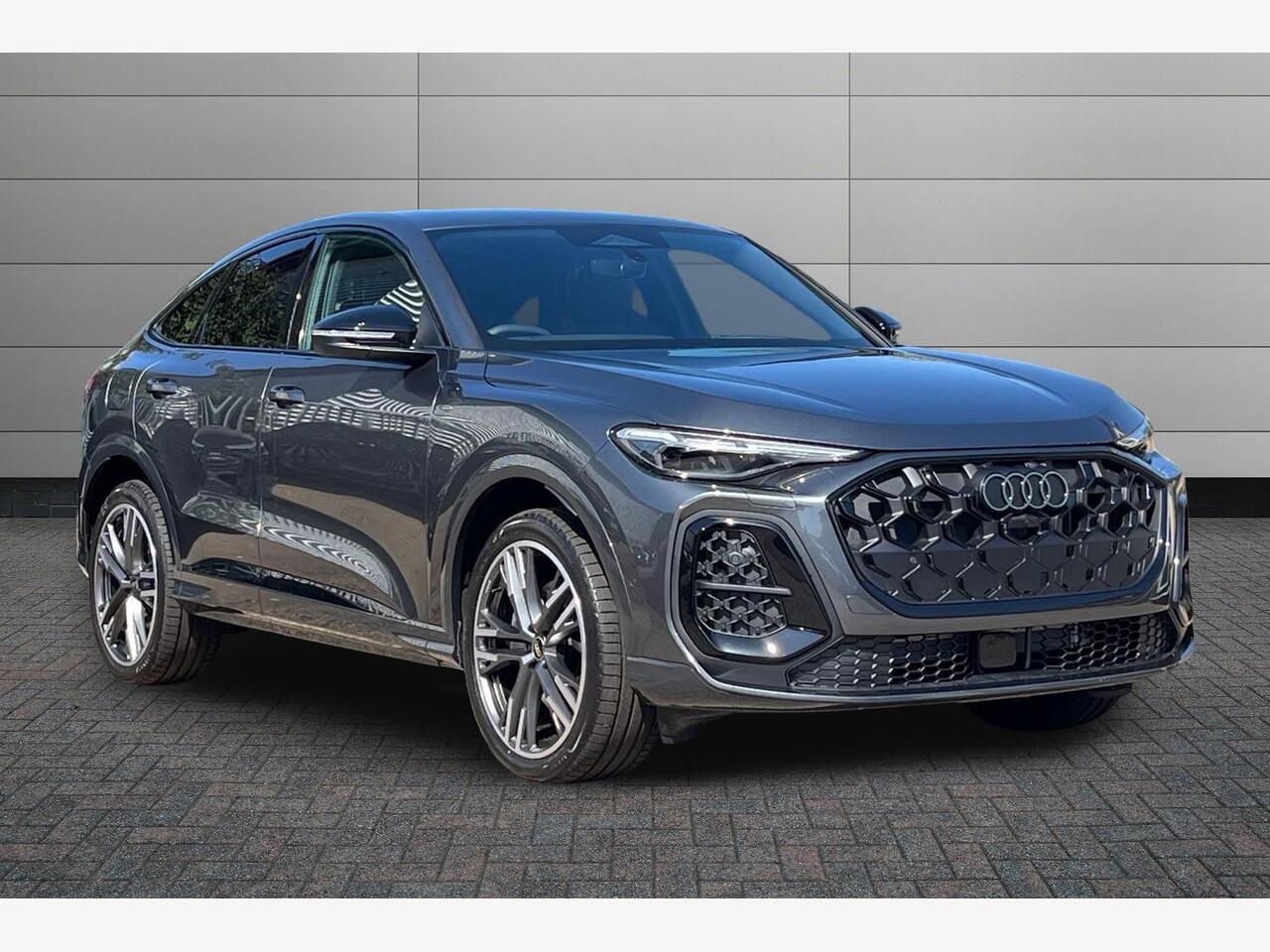 Main listing image - Audi Q5