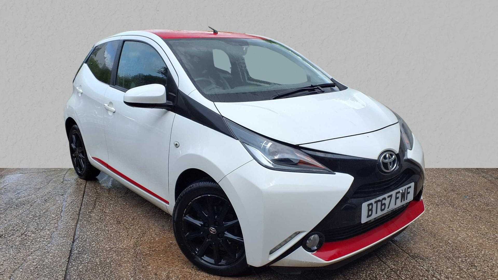 Main listing image - Toyota Aygo