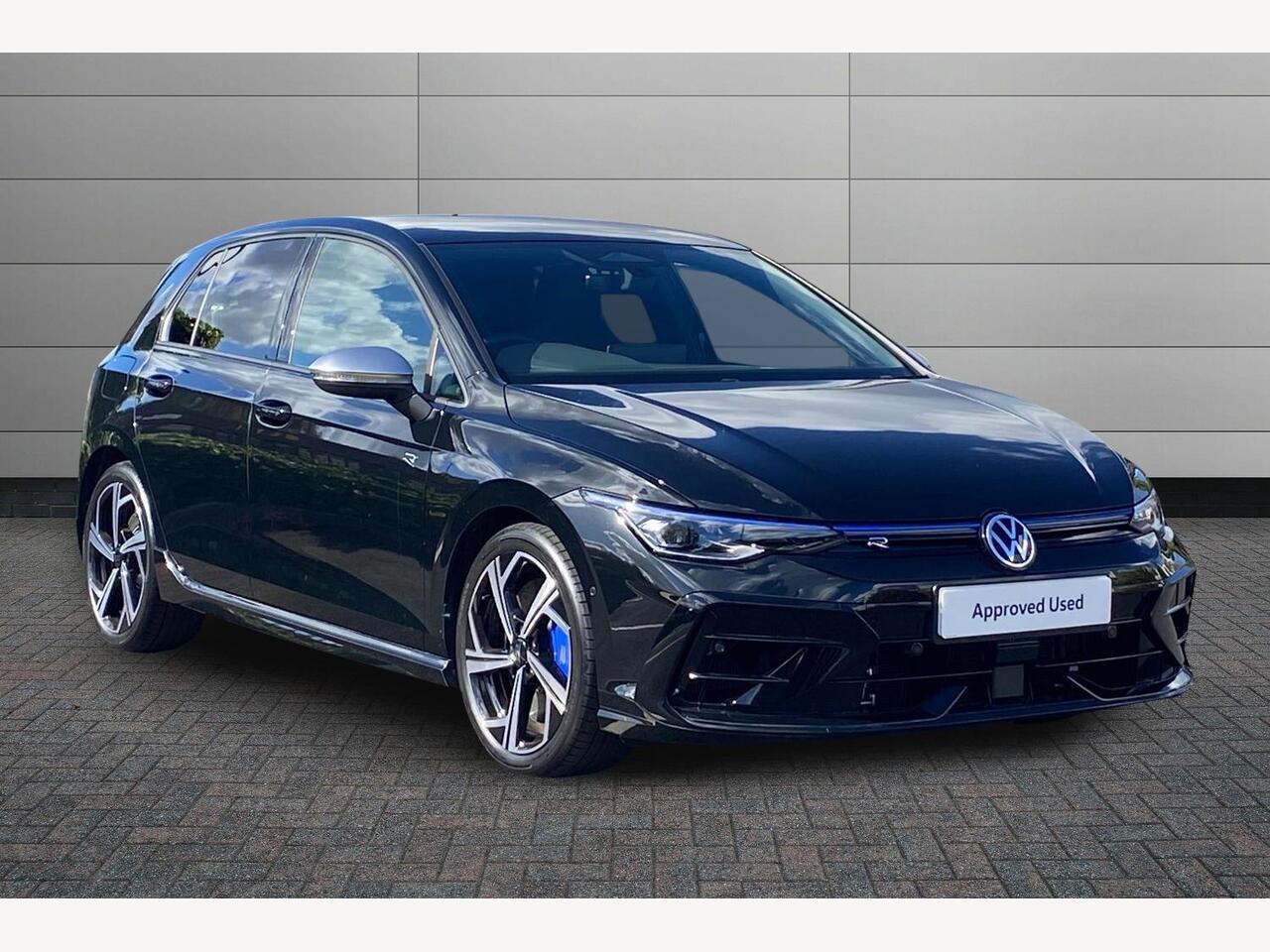 Main listing image - Volkswagen Golf