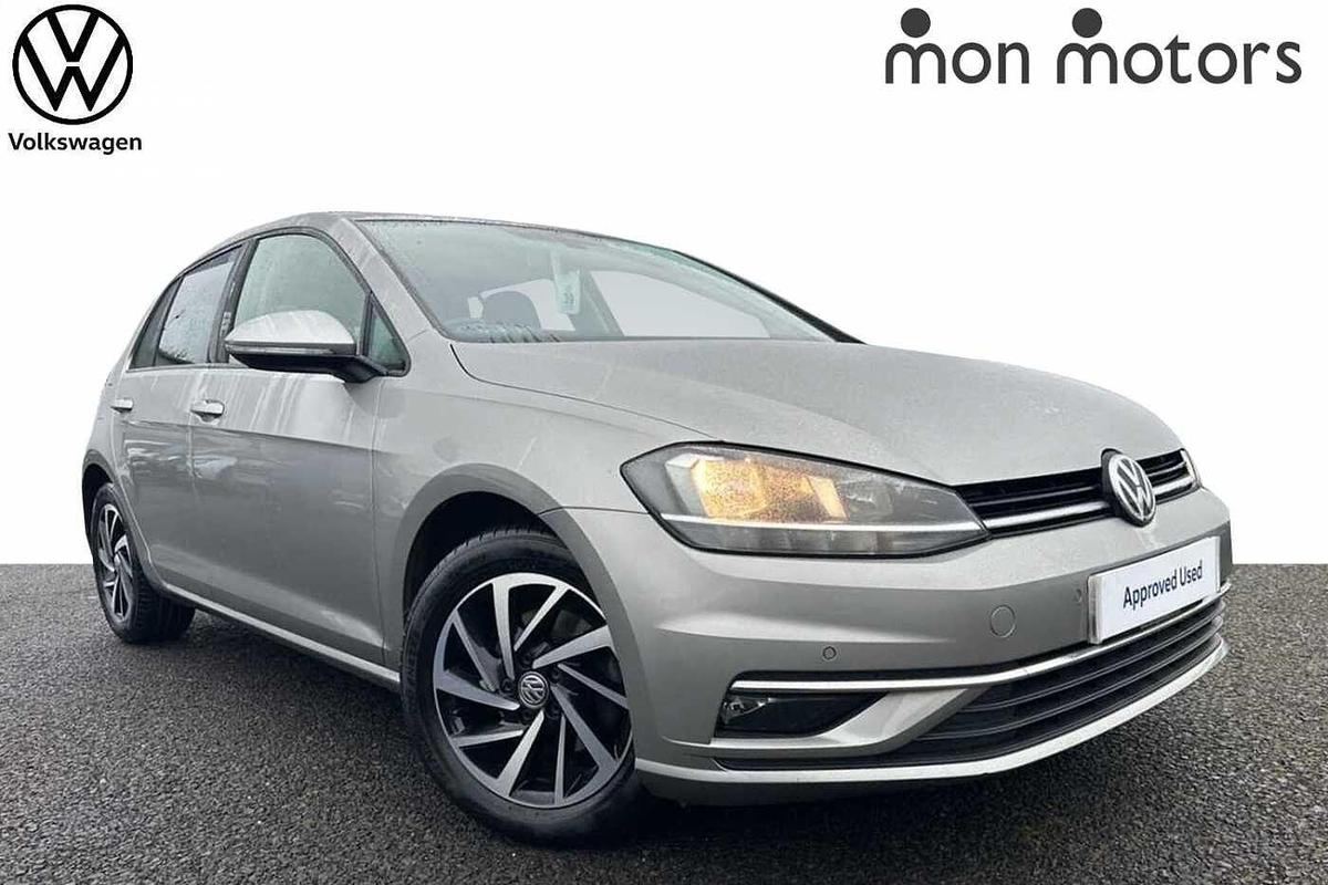 Main listing image - Volkswagen Golf