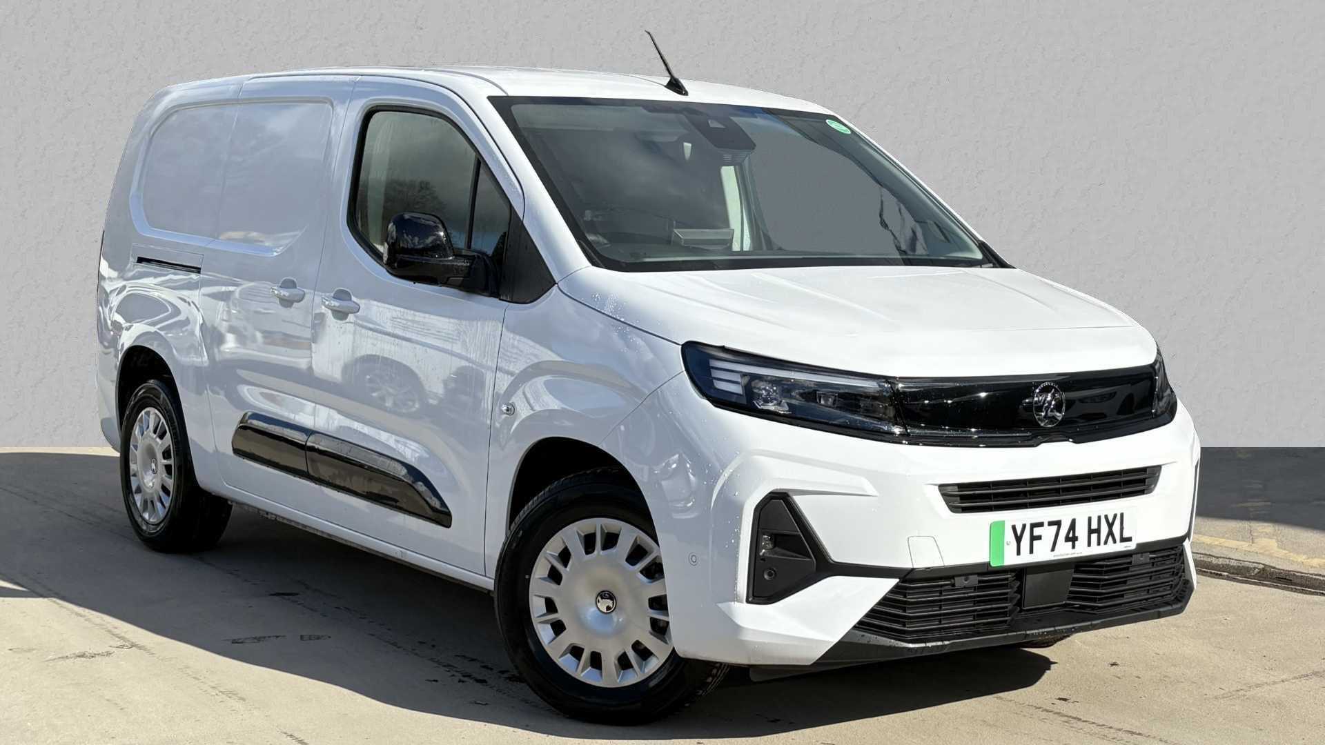 Main listing image - Vauxhall Combo Cargo-e