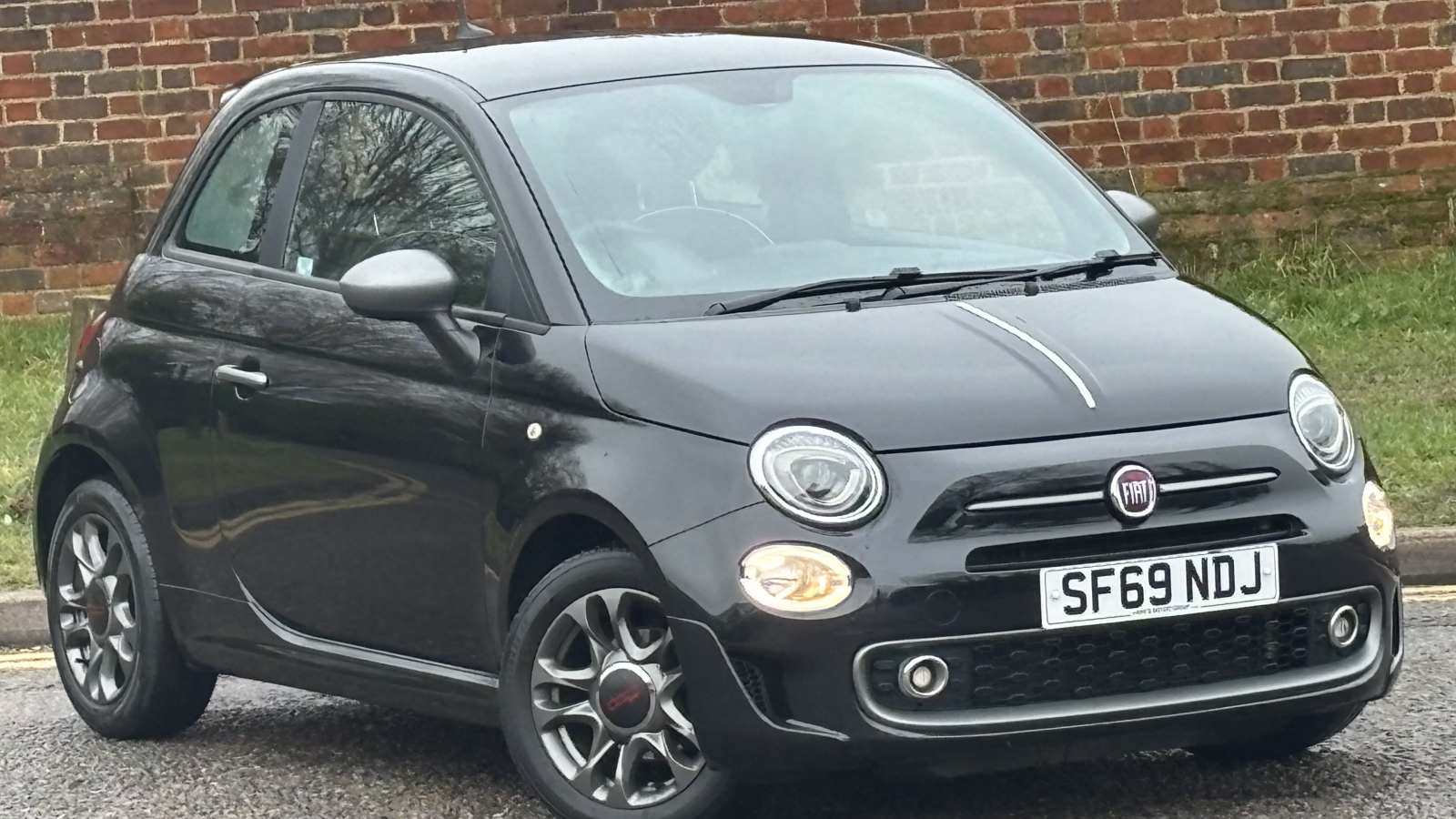 Main listing image - Fiat 500