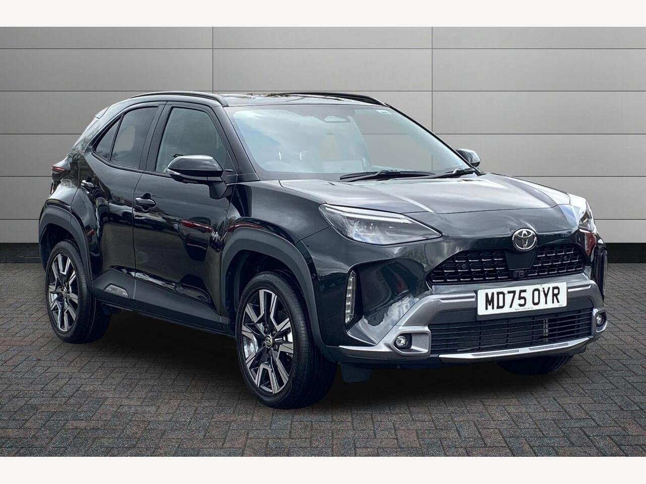 Main listing image - Toyota Yaris Cross