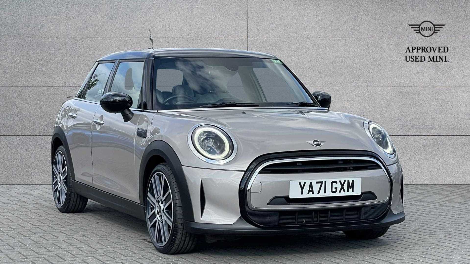 Main listing image - MINI Hatchback 5dr