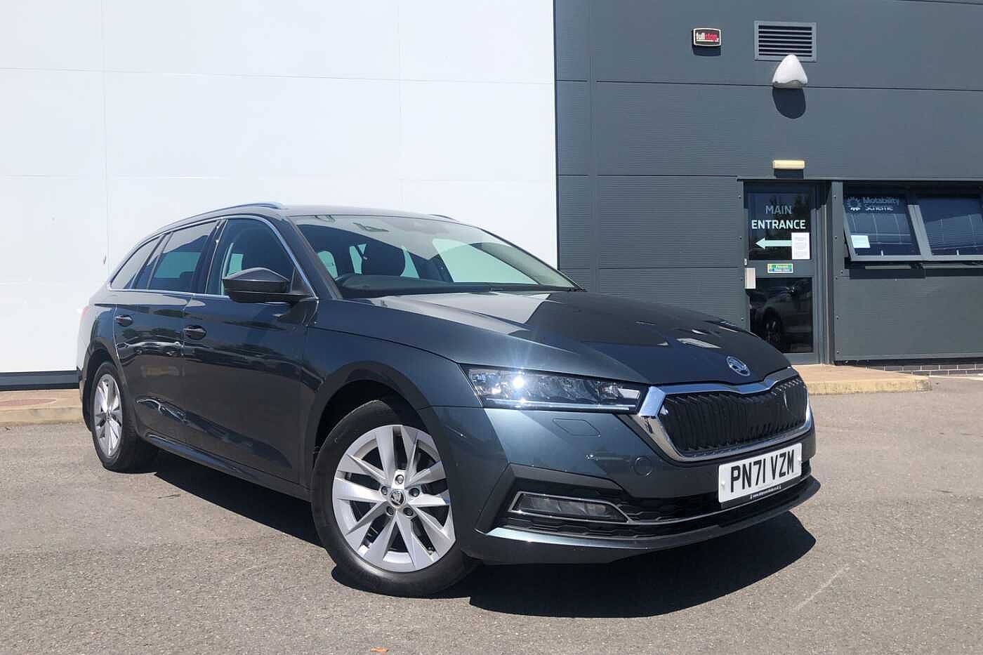 Main listing image - Skoda Octavia Estate