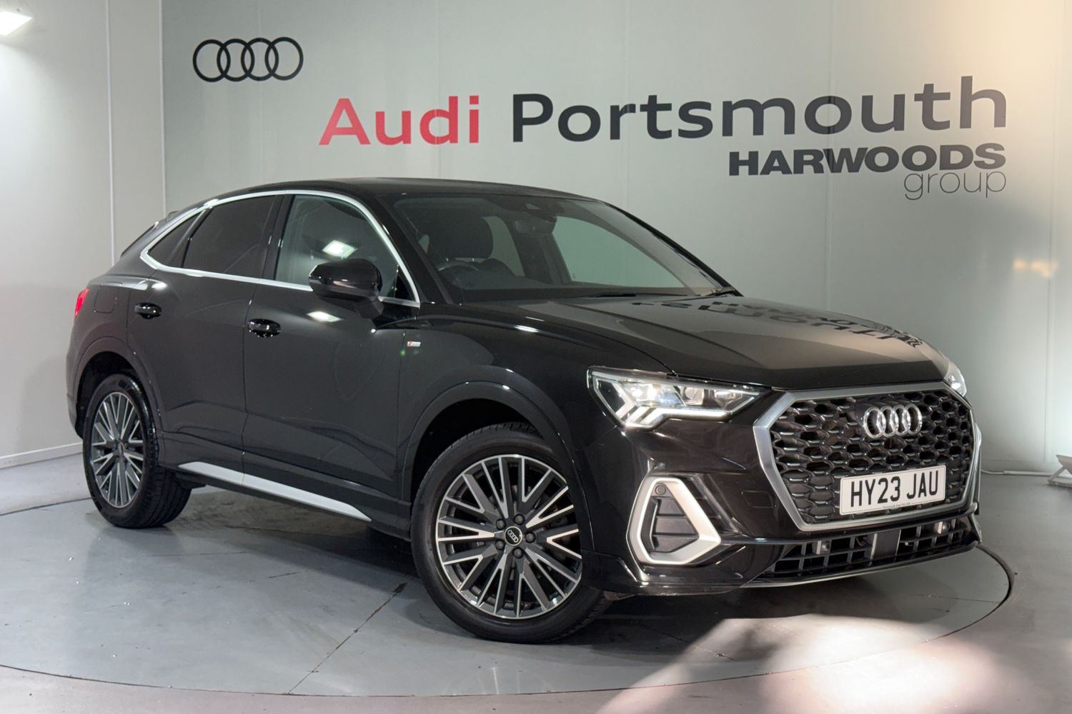Main listing image - Audi Q3