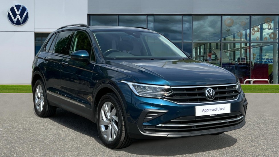 Main listing image - Volkswagen Tiguan