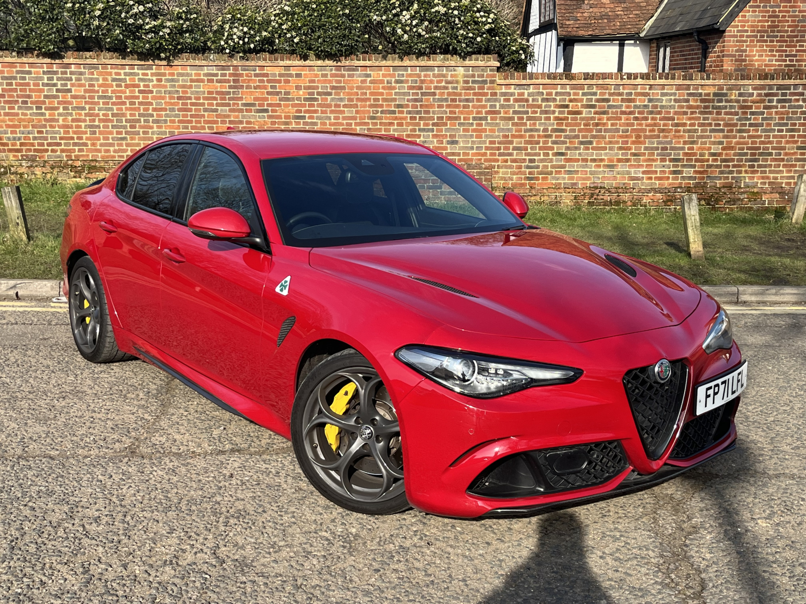 Main listing image - Alfa Romeo Giulia