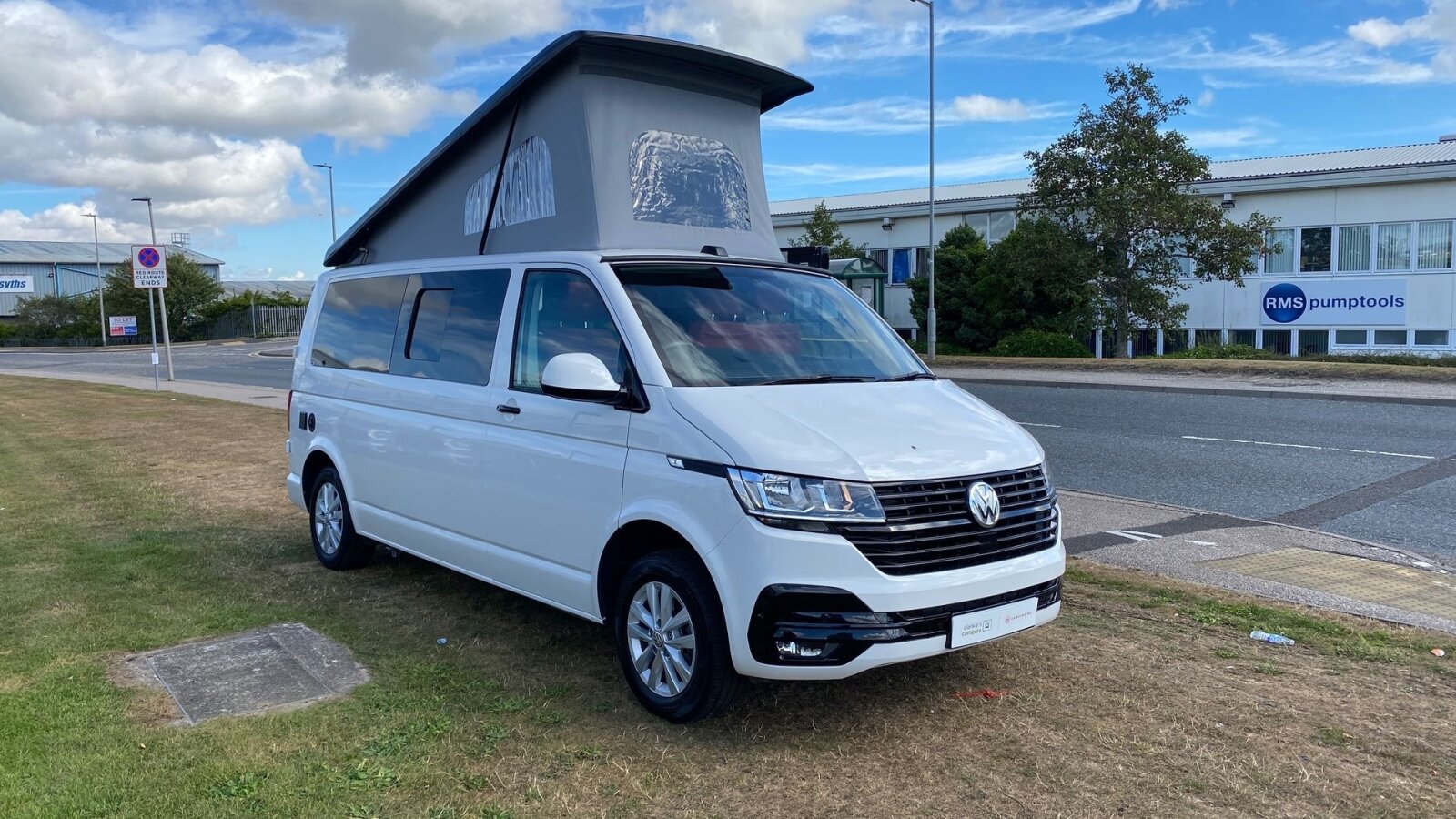 Main listing image - Volkswagen Transporter