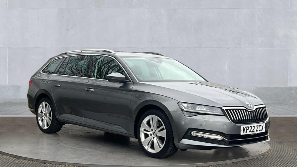 Main listing image - Skoda Superb Estate