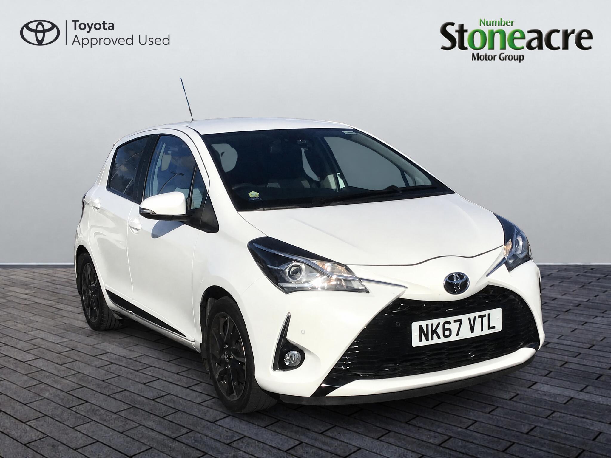 Main listing image - Toyota Yaris