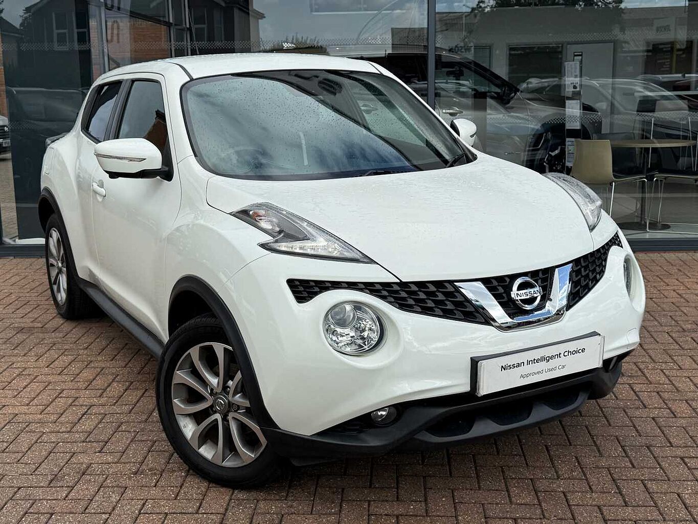 Main listing image - Nissan Juke