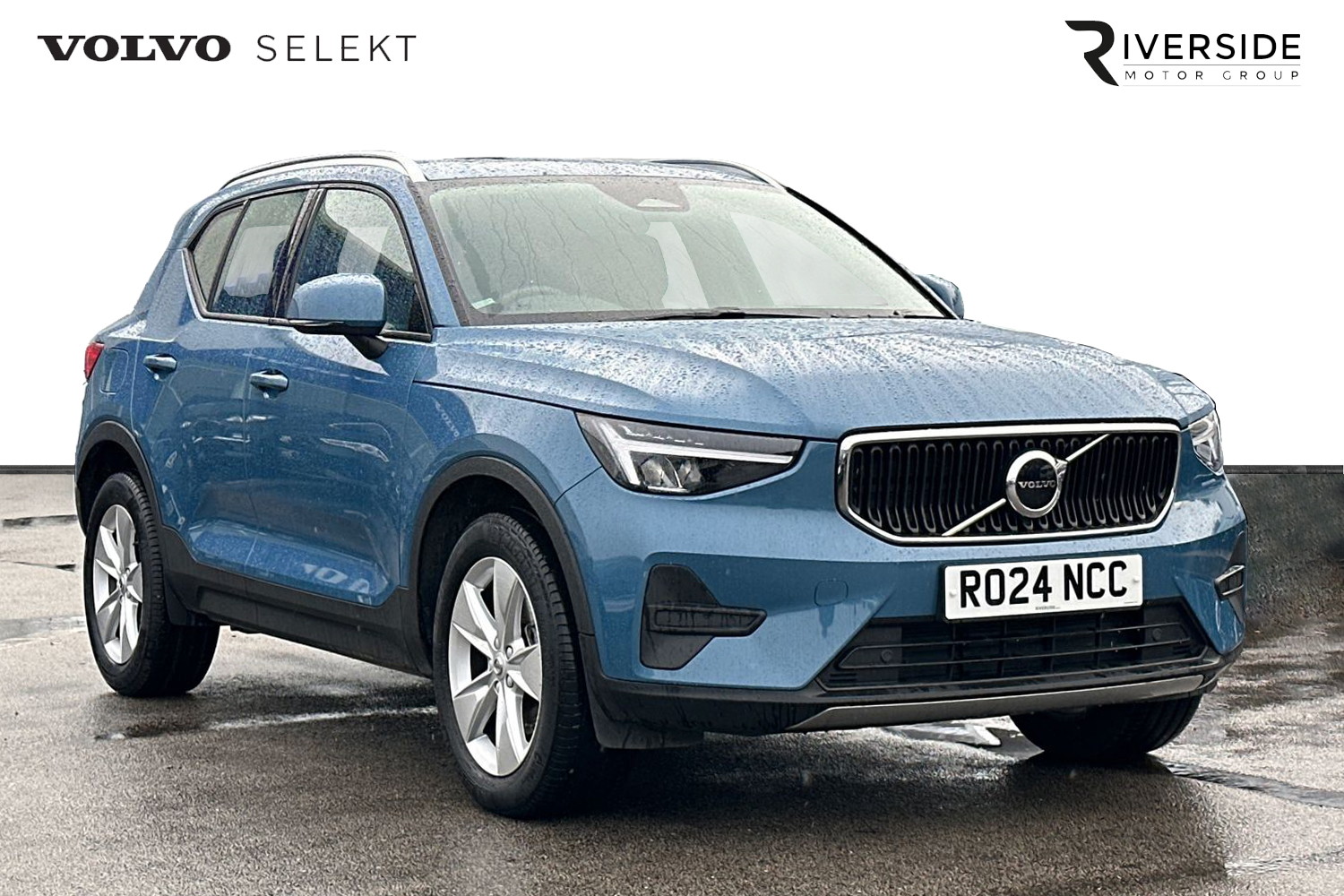 Main listing image - Volvo XC40