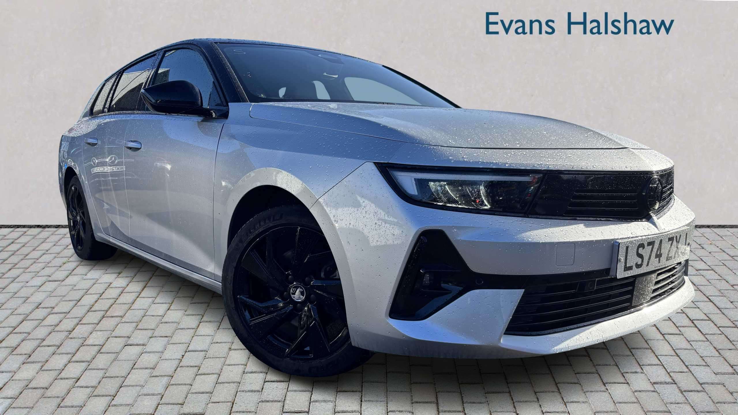 Main listing image - Vauxhall Astra Sports Tourer