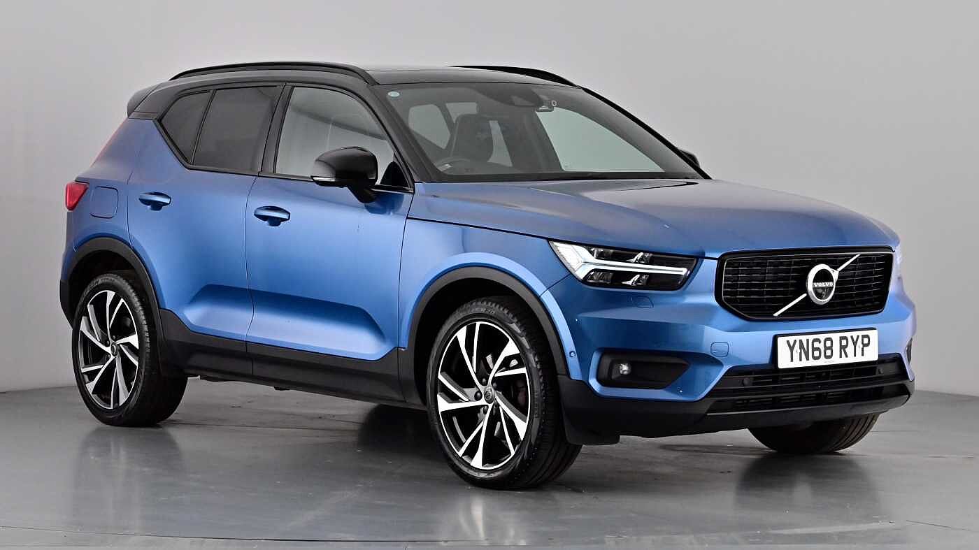 Main listing image - Volvo XC40
