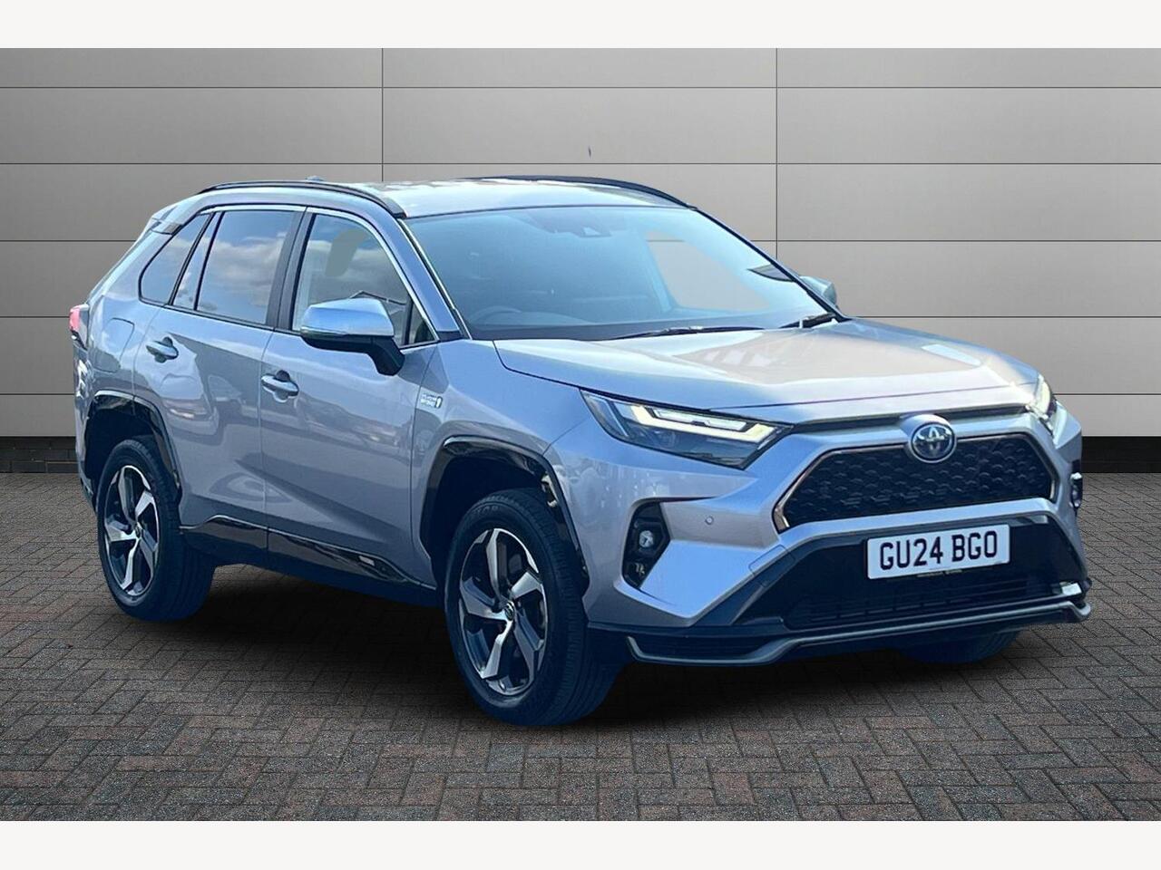 Main listing image - Toyota RAV4