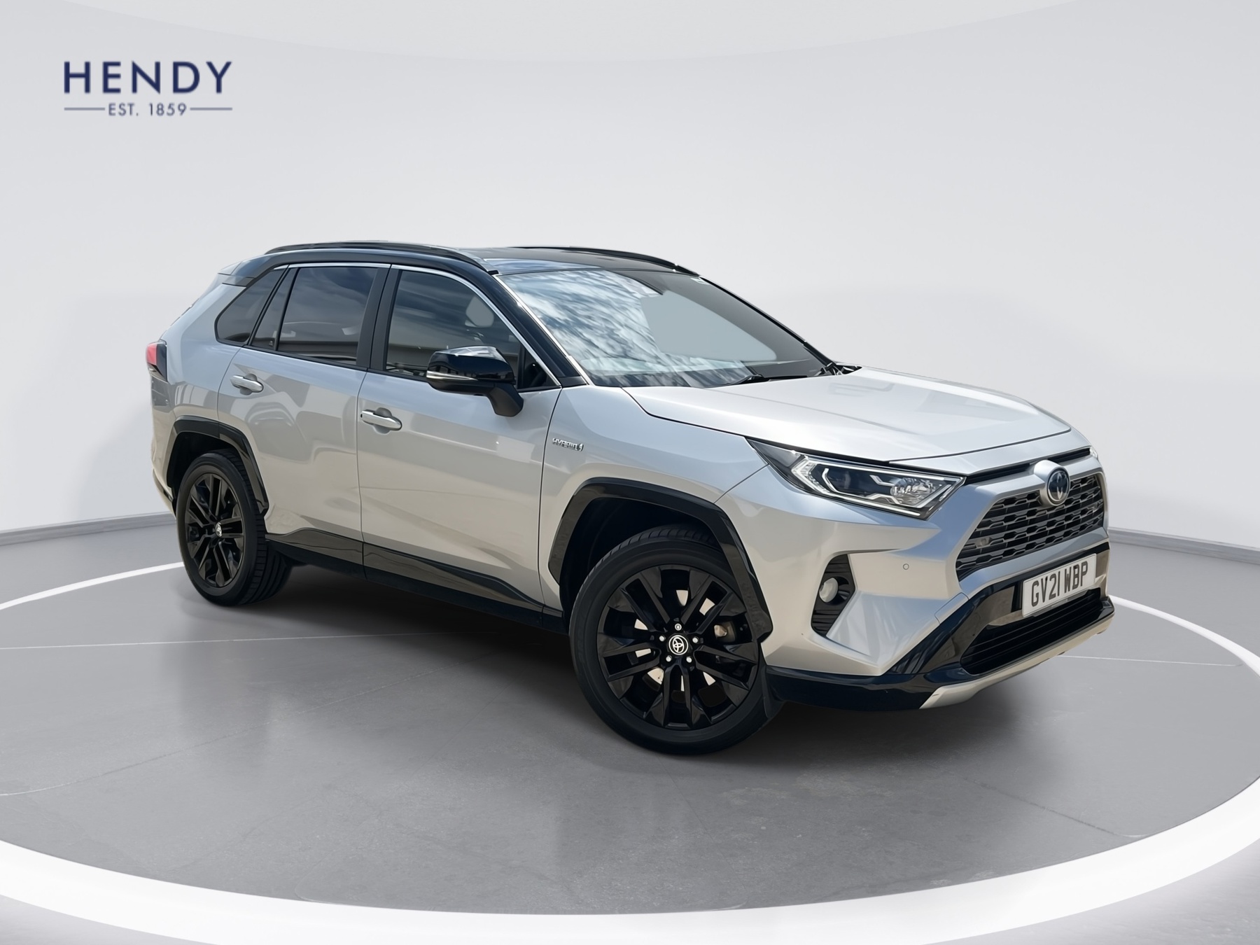 Main listing image - Toyota RAV4