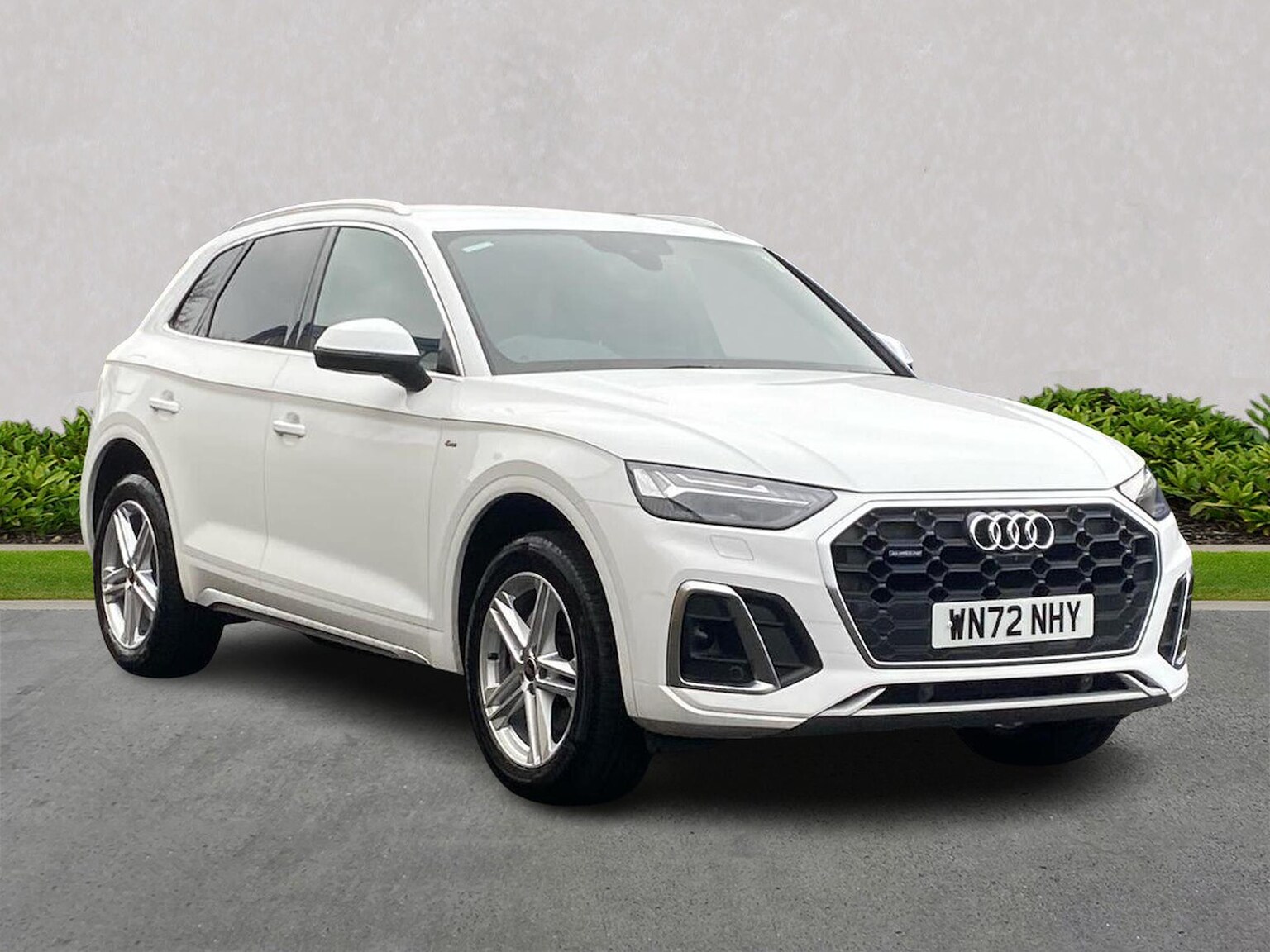 Main listing image - Audi Q5