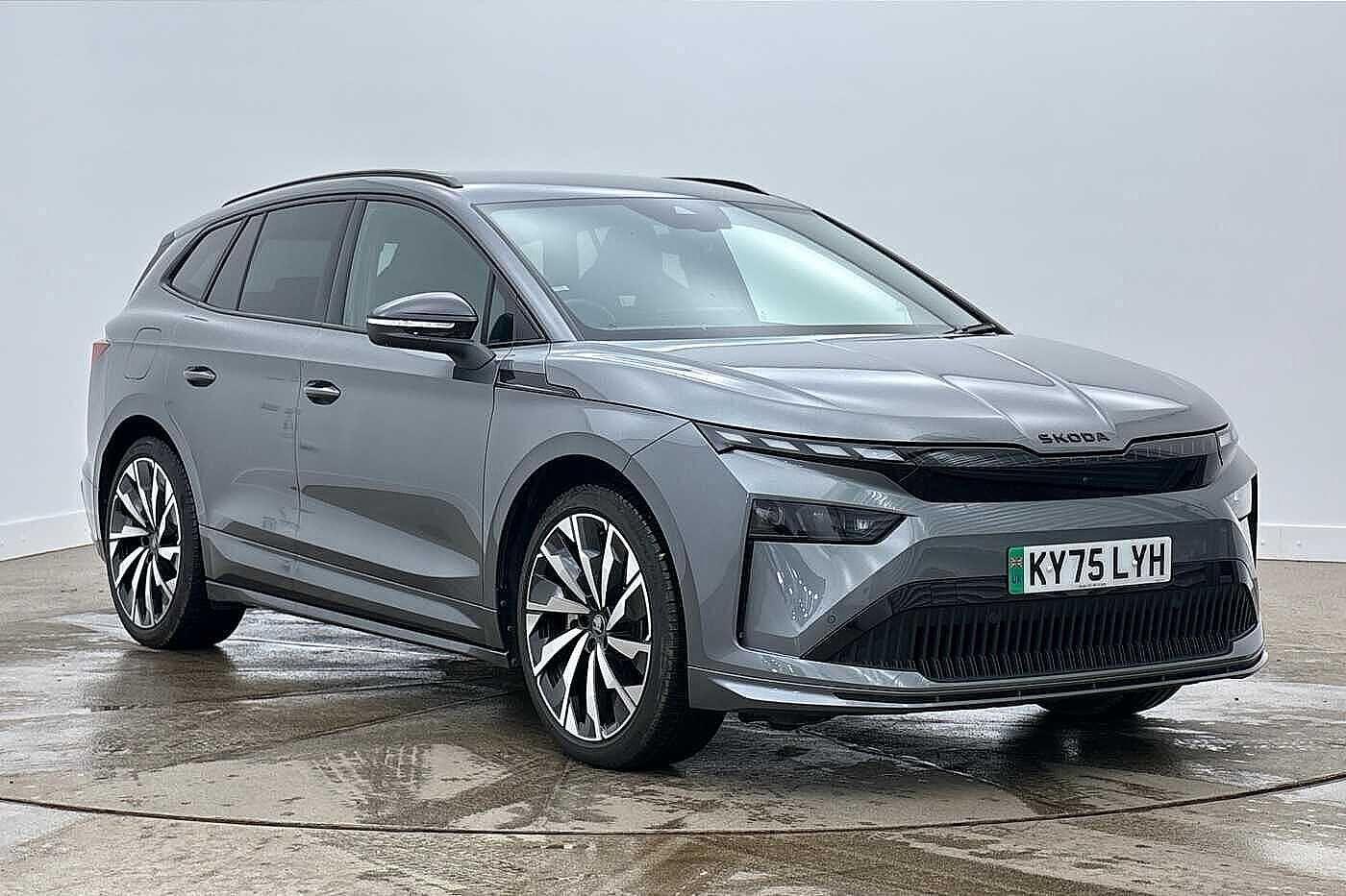 Main listing image - Skoda Enyaq