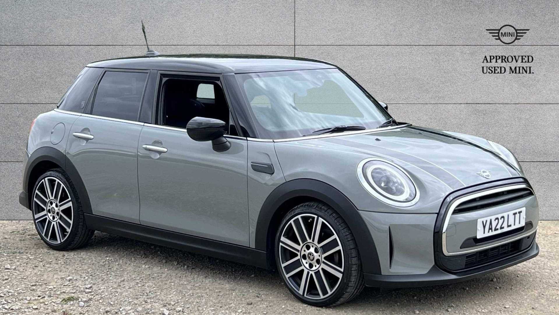 Main listing image - MINI Hatchback 5dr