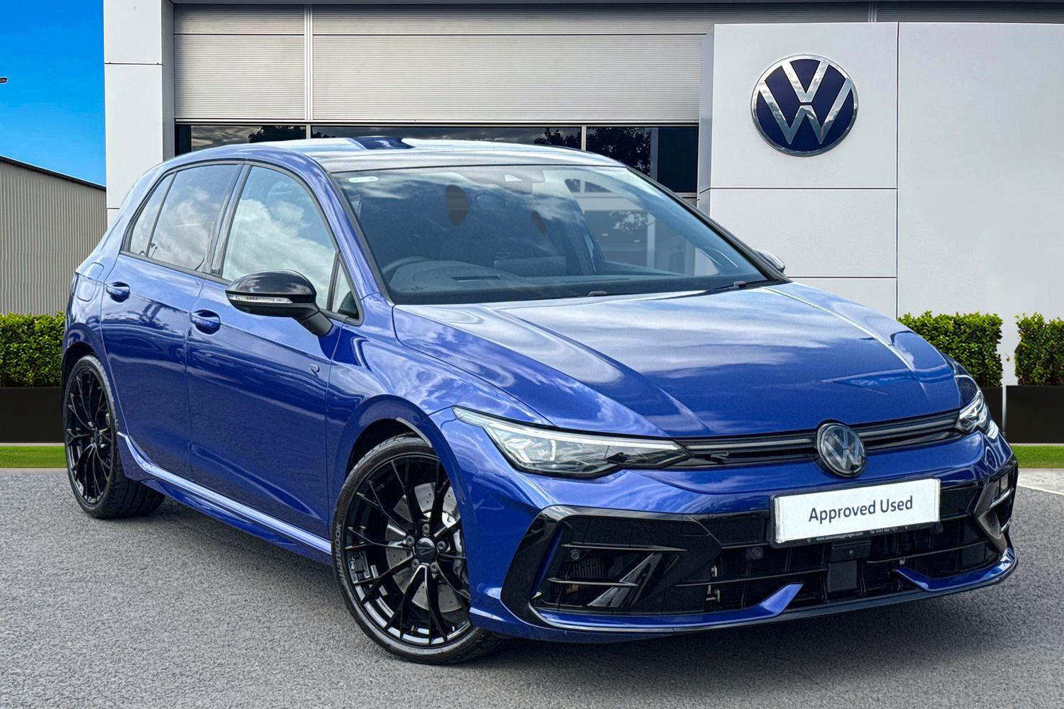 Main listing image - Volkswagen Golf R