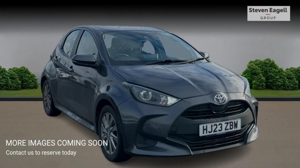 Main listing image - Toyota Yaris