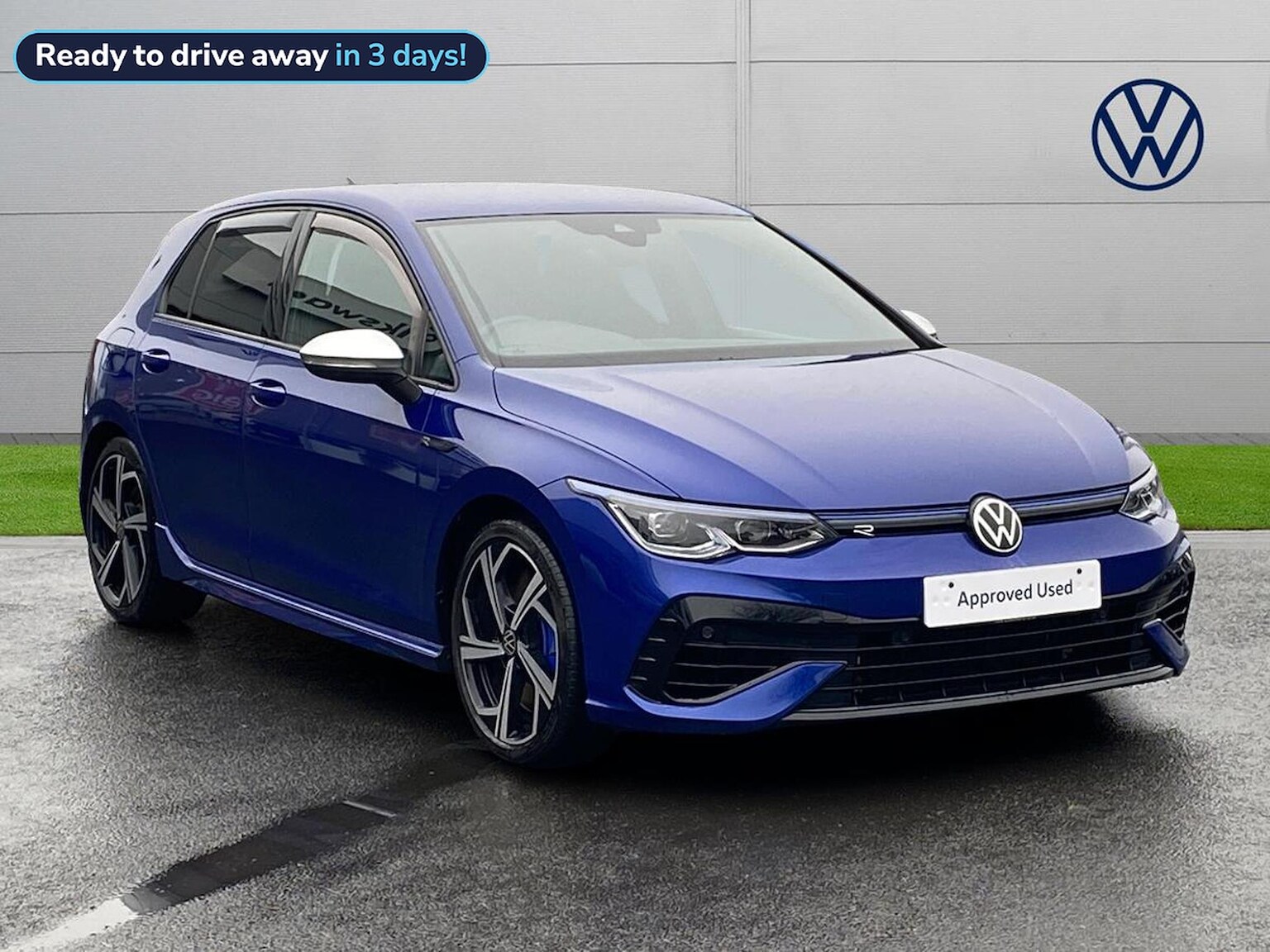 Main listing image - Volkswagen Golf R