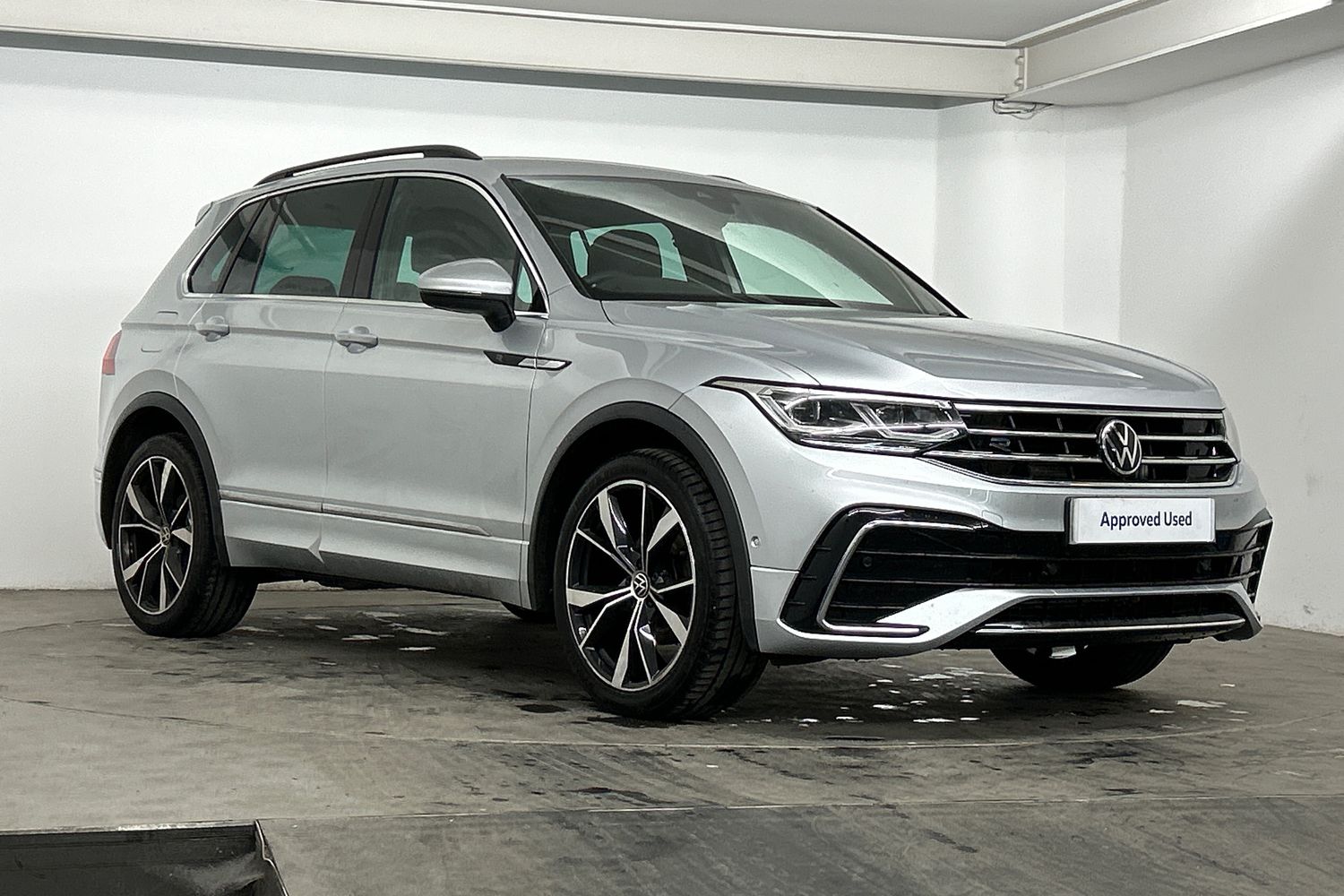 Main listing image - Volkswagen Tiguan