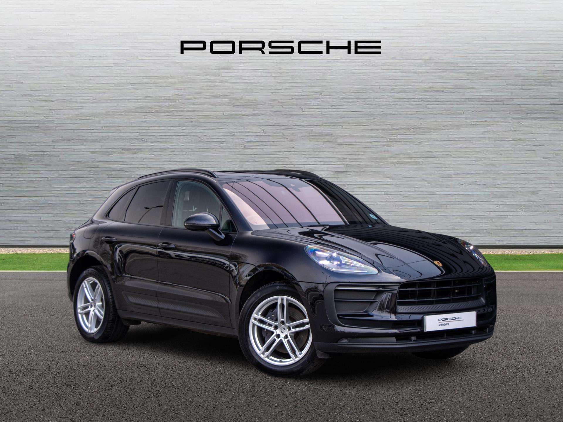 Main listing image - Porsche Macan