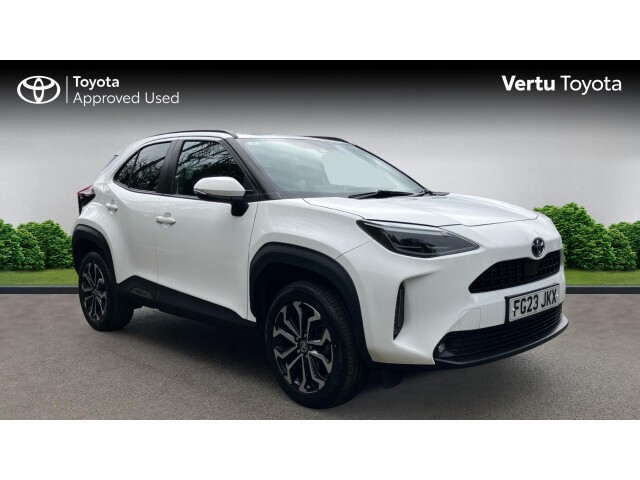 Main listing image - Toyota Yaris Cross