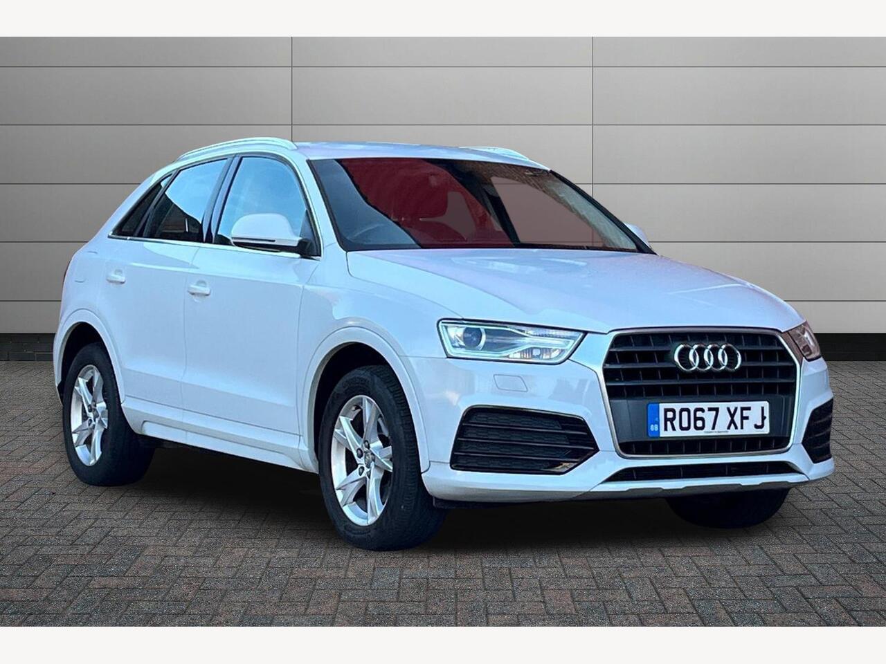 Main listing image - Audi Q3