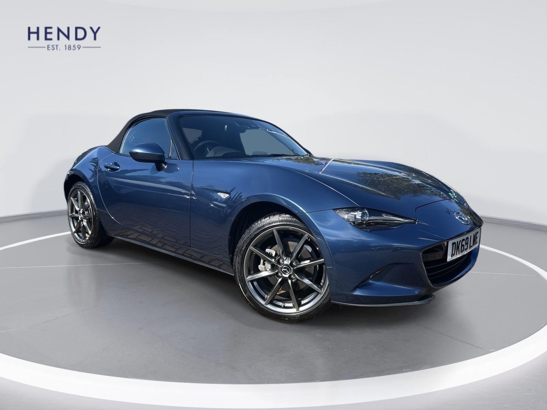 Main listing image - Mazda MX-5
