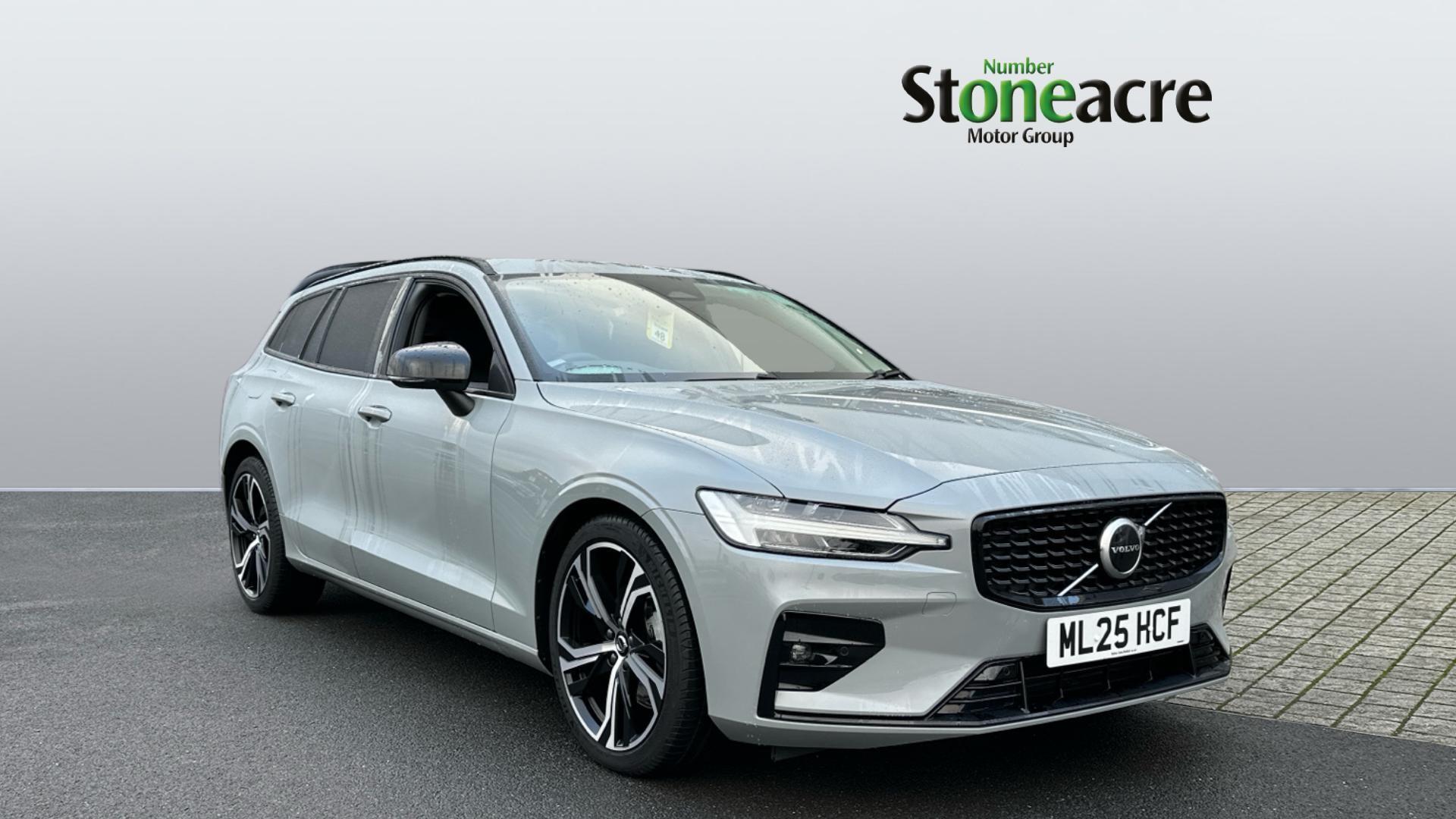 Main listing image - Volvo V60