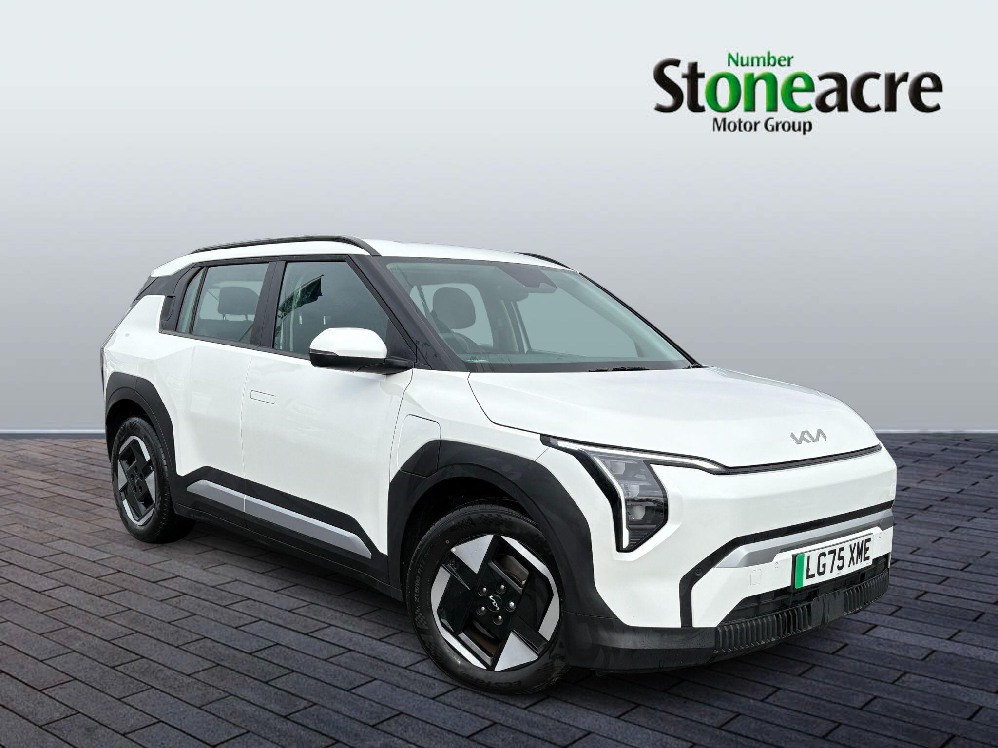 Main listing image - Kia EV3