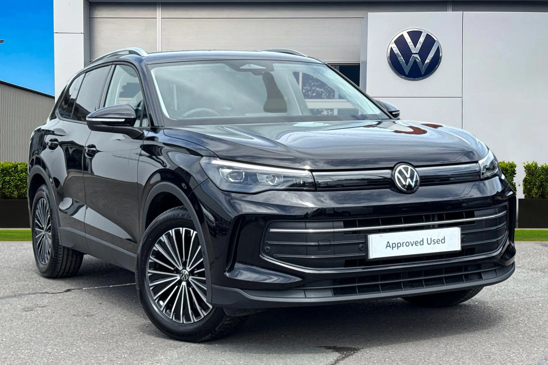 Main listing image - Volkswagen Tiguan