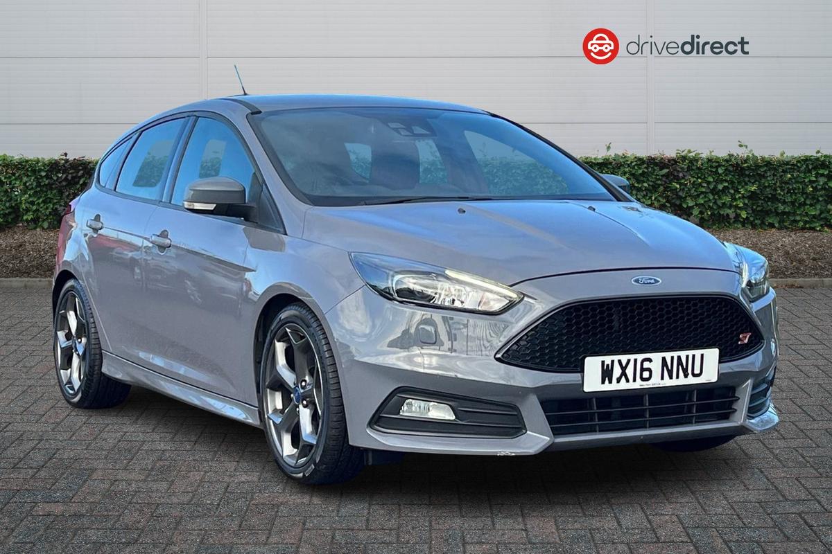 Main listing image - Ford Focus ST