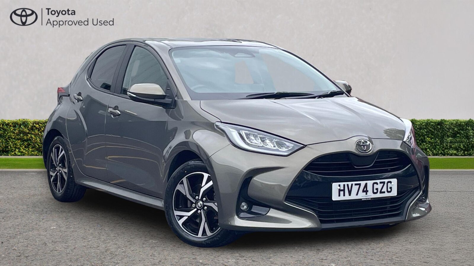 Main listing image - Toyota Yaris