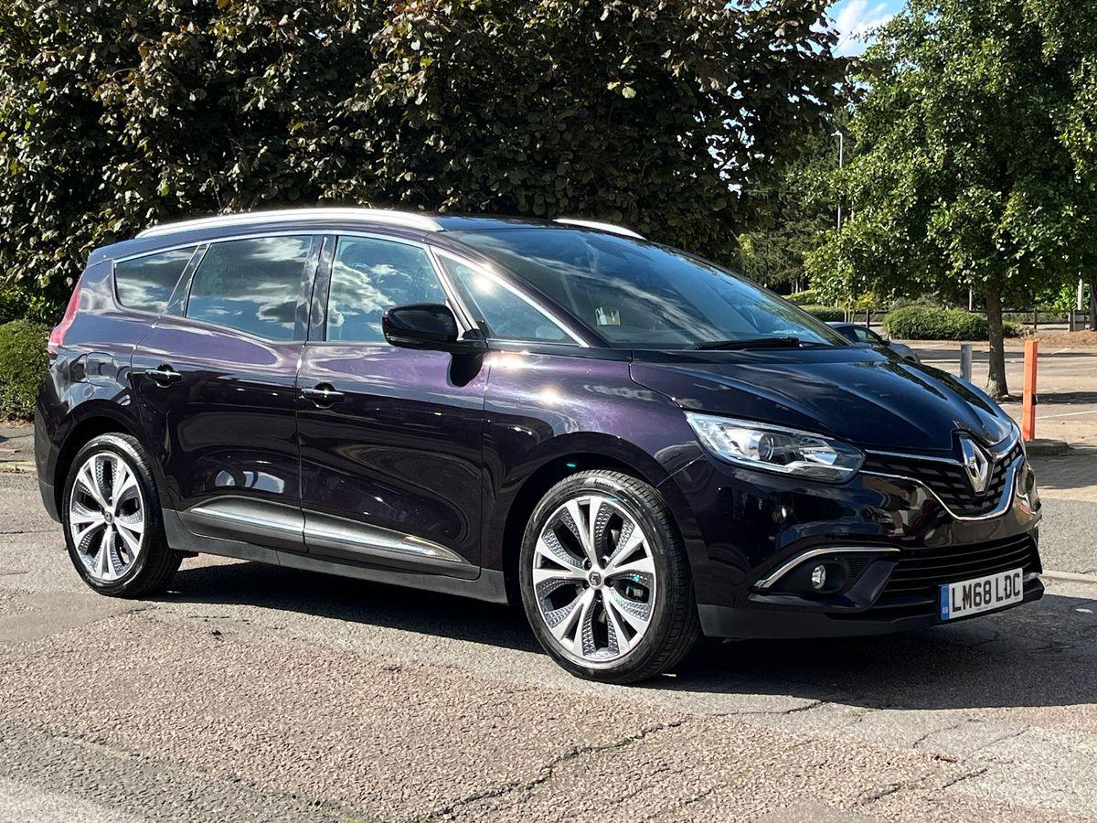 Main listing image - Renault Grand Scenic