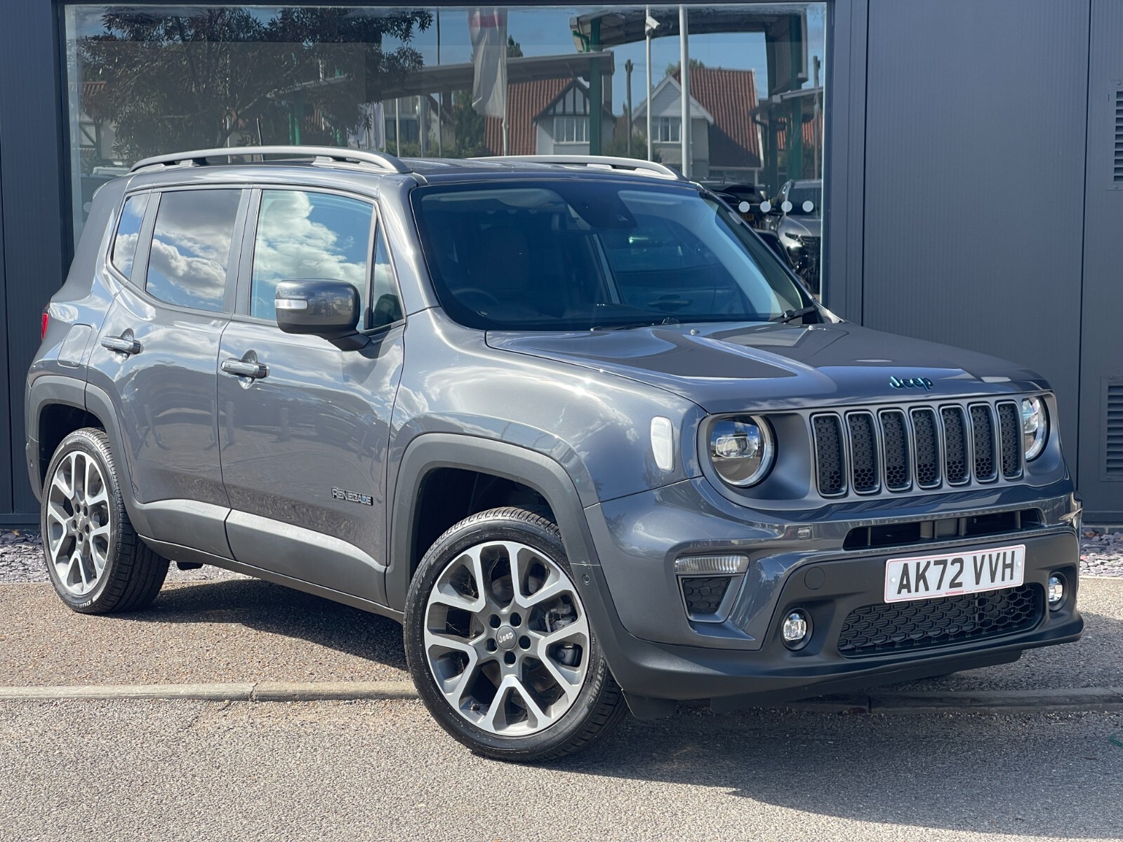 Main listing image - Jeep Renegade
