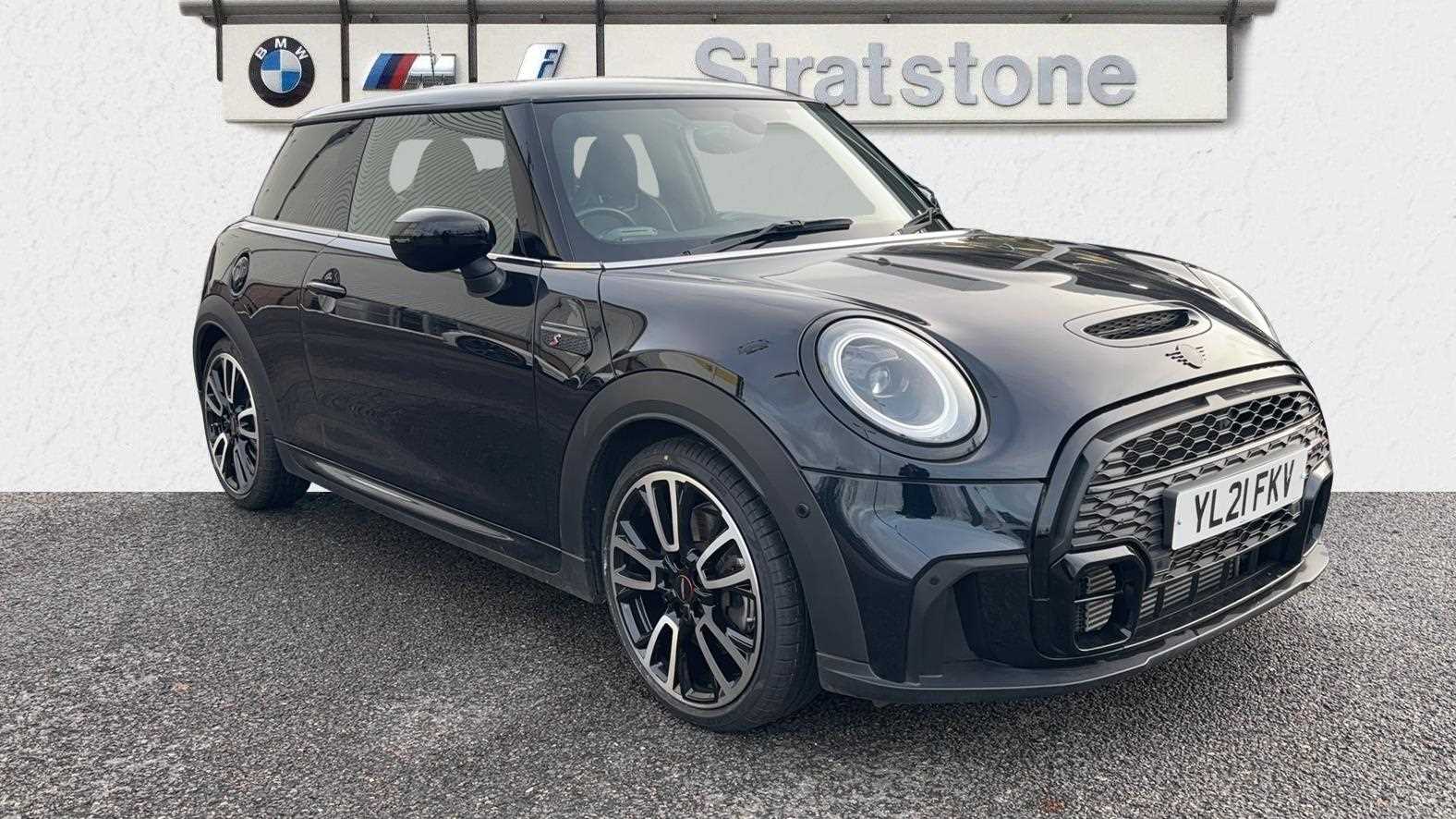 Main listing image - MINI Hatchback