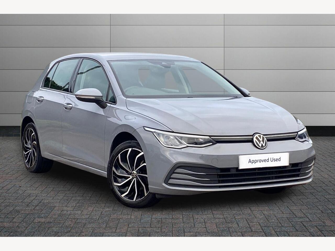 Main listing image - Volkswagen Golf