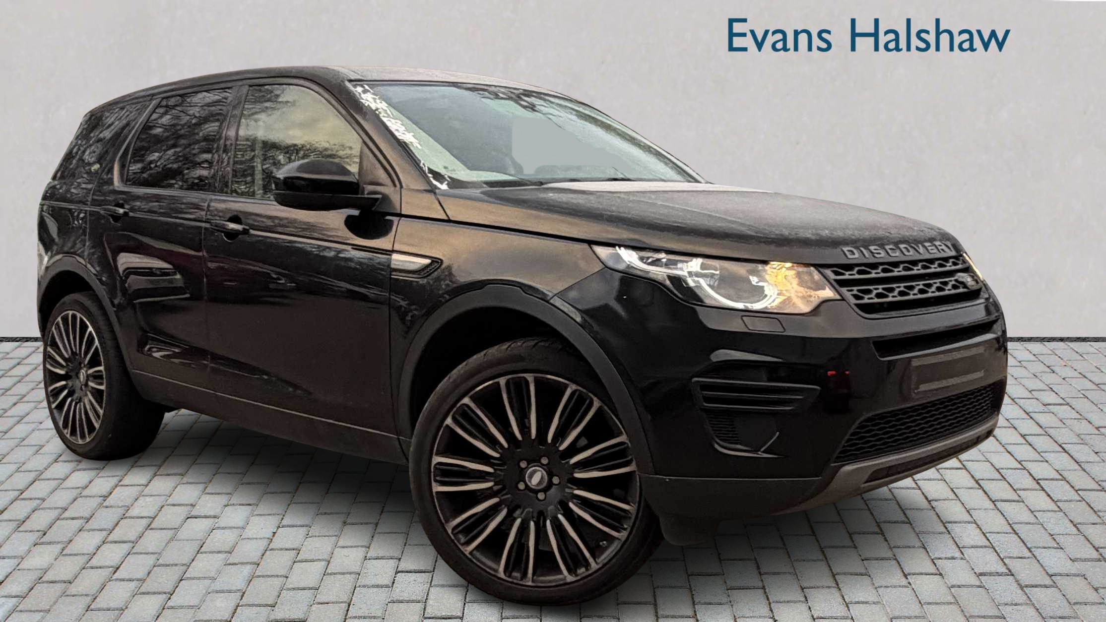 Main listing image - Land Rover Discovery Sport