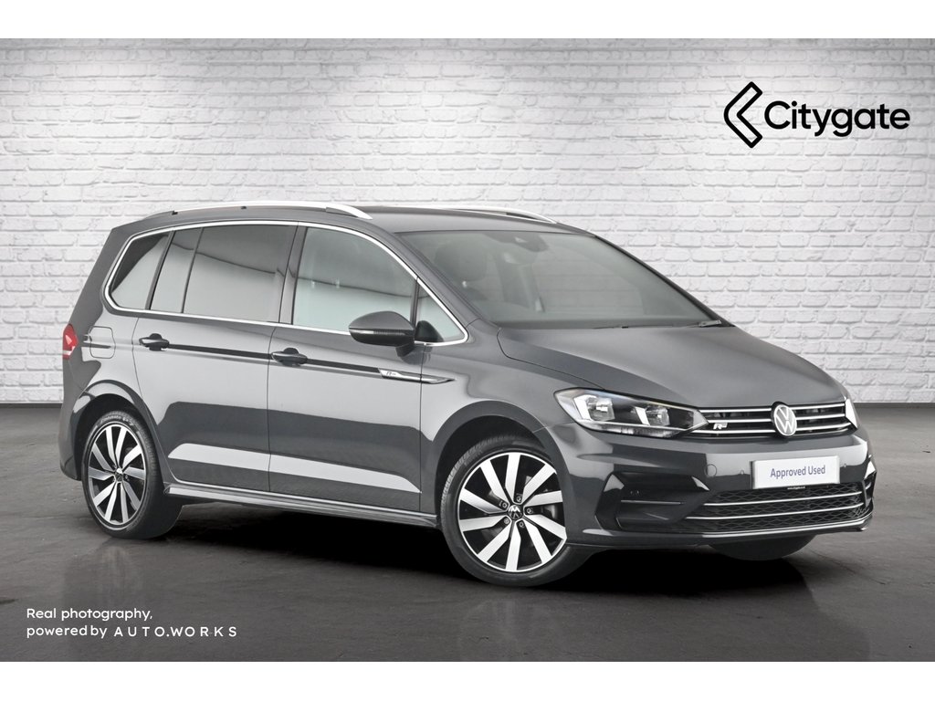 Main listing image - Volkswagen Touran