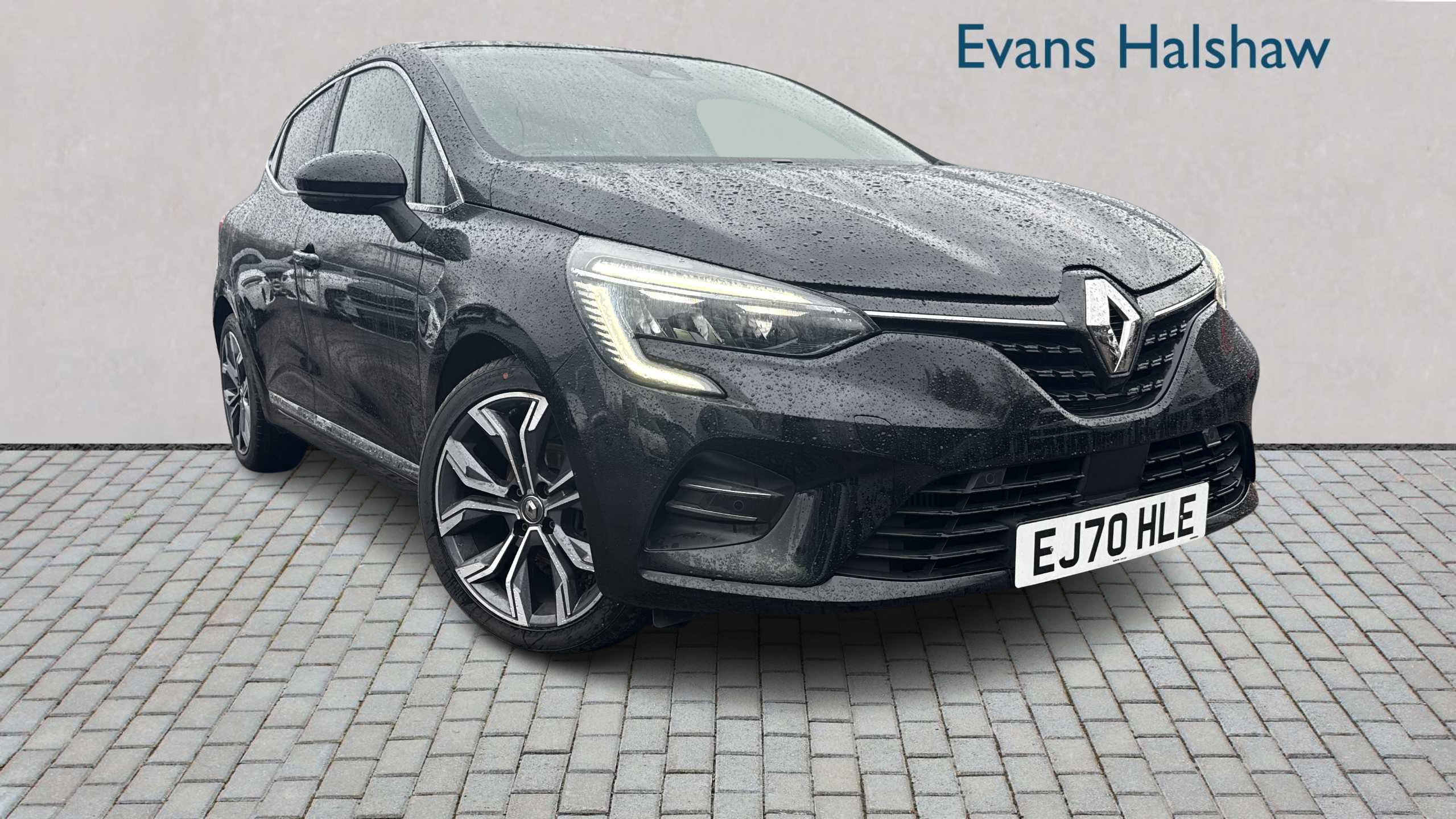 Main listing image - Renault Clio