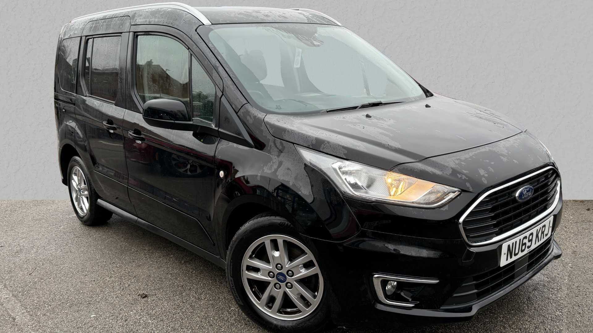 Main listing image - Ford Tourneo Connect