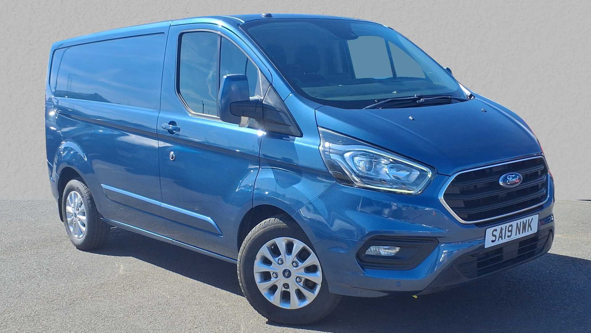 Main listing image - Ford Transit Custom