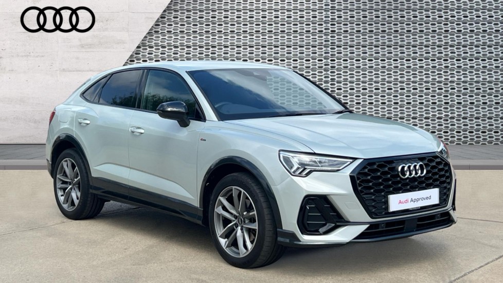 Main listing image - Audi Q3