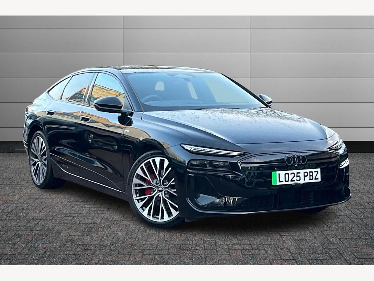 Main listing image - Audi A6