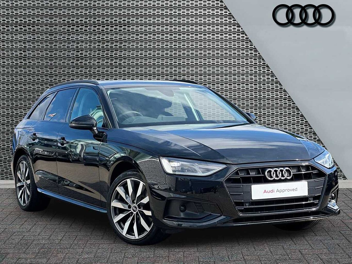 Main listing image - Audi A4